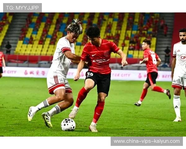 成都蓉城中距离出手极具威胁